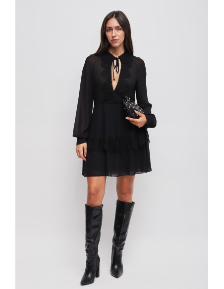 Robe courte avec dentelle Maryley
