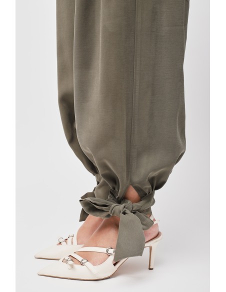 Pantalon en viscose avec nœud au bas Maryley