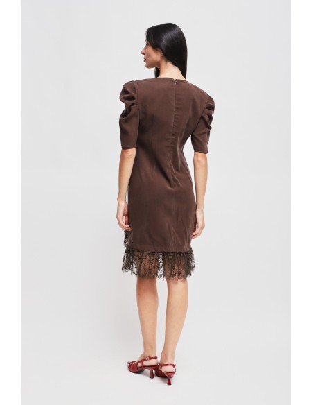 Robe courte drapée avec détails en dentelle Maryley
