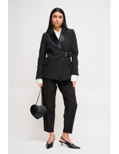 Pantalon carotte avec détails en satin Maryley