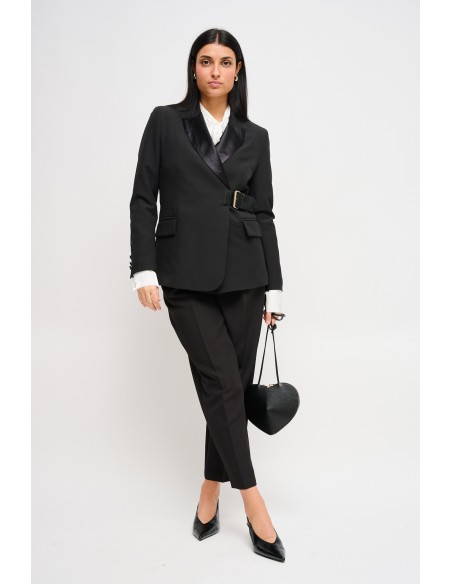 Veste avec revers en satin et ceinture Maryley