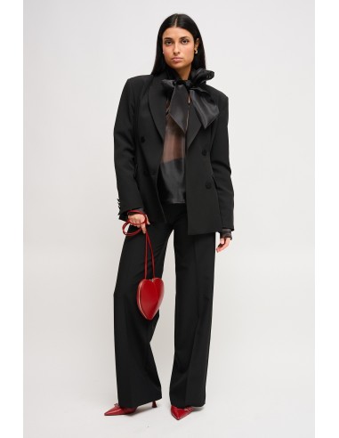 Dubbelrijige blazer met satijnen details van Maryley