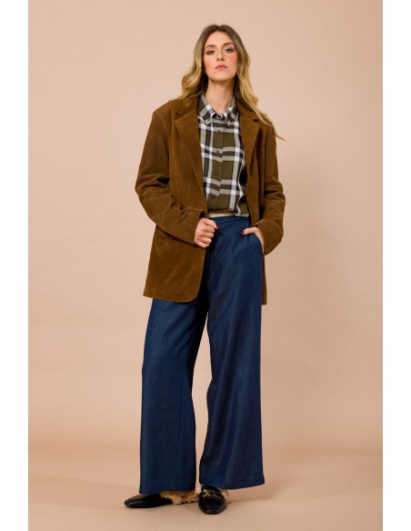 Maryley Vivid Cut Crust Jacket With Wing Pockets (veste en croûte à coupe vive avec poches latérales)