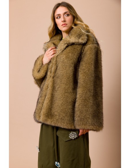 Loup en fausse fourrure Oversize avec col montant et boutons automatiques Maryley