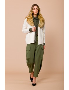 Cargo broek met veters onderaan. Elastische taille en bijpassende riem van Maryley 2