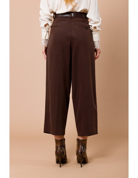 Pantalon avec plis sur le devant et ceinture à la taille Maryley
