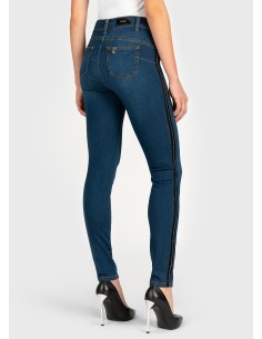 High-waisted denim met kristallen op de zijband 2