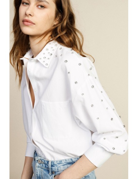Chemise longue avec clous, poche et col pointu Dixie