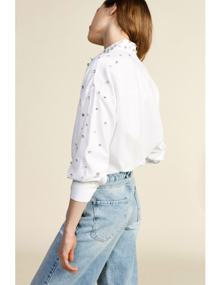 Chemise longue avec clous, poche et col pointu Dixie