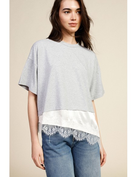 T-shirt court avec bordure en dentelle asymétrique Dixie