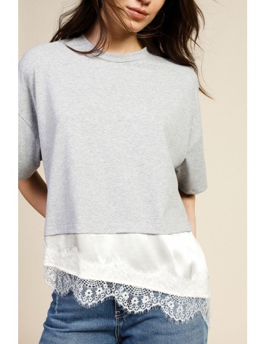T-shirt court avec bordure en dentelle asymétrique Dixie