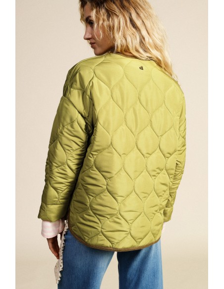 Veste matelassée avec poches et fermeture brandebourg Dixie