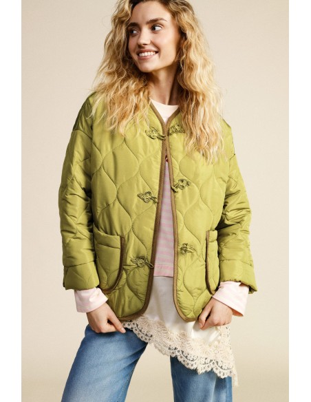 Veste matelassée avec poches et fermeture brandebourg Dixie