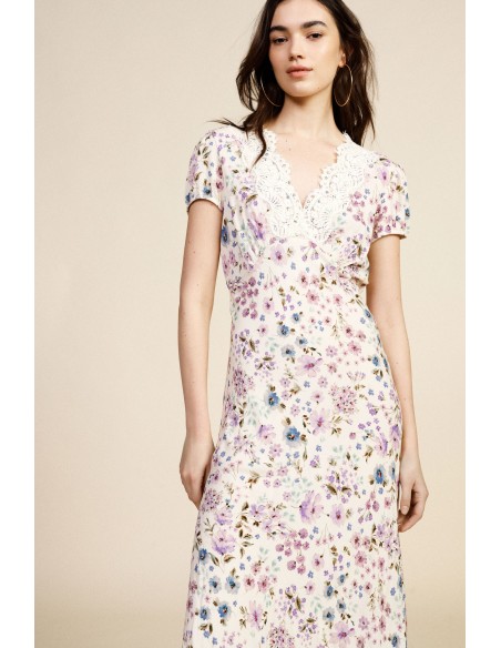 Robe longue fleurie avec encolure brodée Dixie