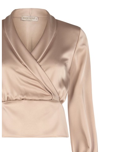 Getailleerde satijnen blouse met gekruiste V-hals Rinascimento