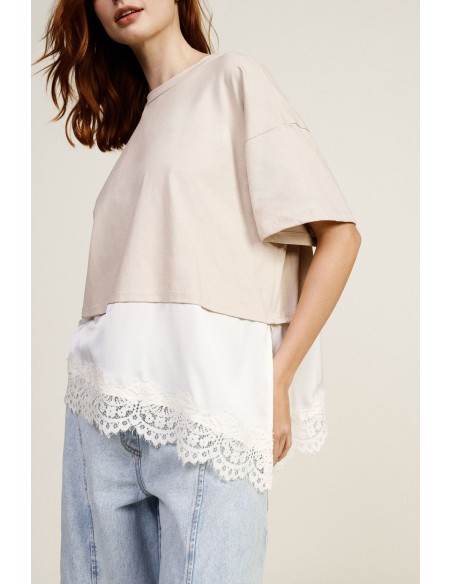 T-Shirt à ourlet asymétrique et dentelle Dixie