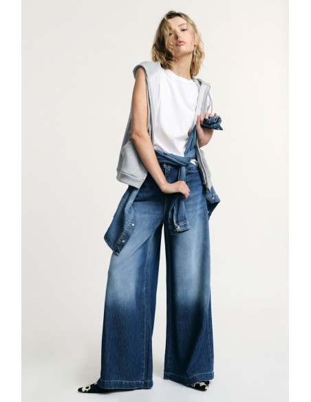 Jeans met wijde pijpen en hoge taille met vervaagd effect alstublieft