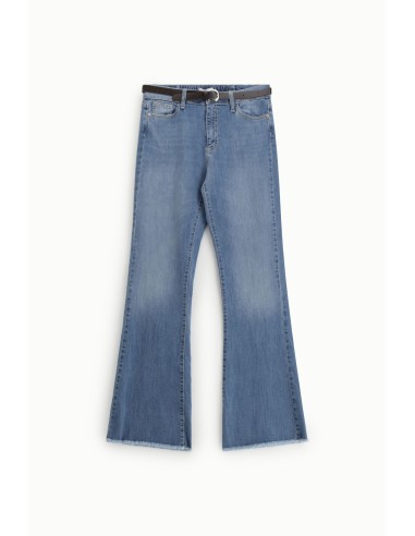 Jean flare à bas effiloché avec ceinture s'il vous plaît