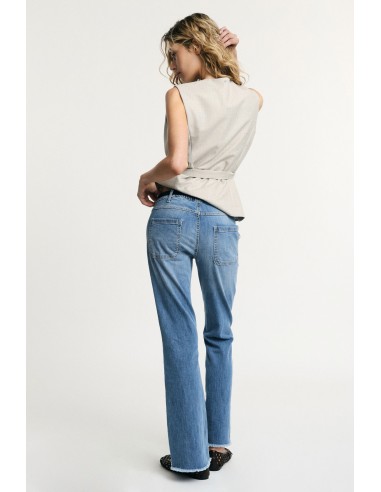 Flarejeans met gerafelde zoom en riem Please