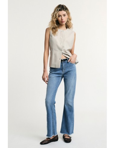 Jean flare à bas effiloché avec ceinture s'il vous plaît