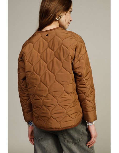 Veste matelassée avec poches et fermeture brandebourg Dixie