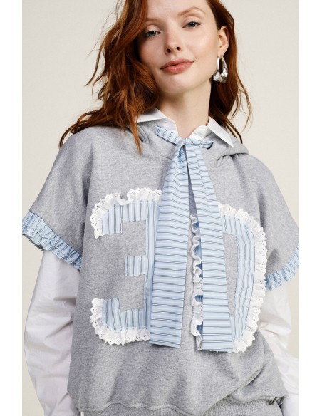 Sweat à capuche sans manches avec détails volantés Dixie