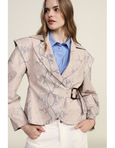 Lerenlook jas met slangenprint en gesp Dixie